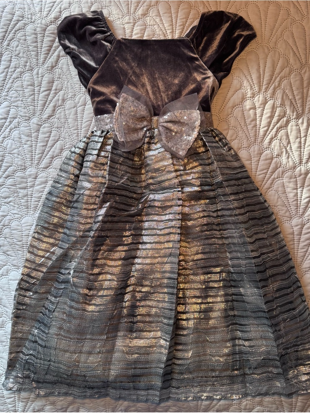 Sweet Heart Rose Shimmery Silver Party Dress with Glitter Bow